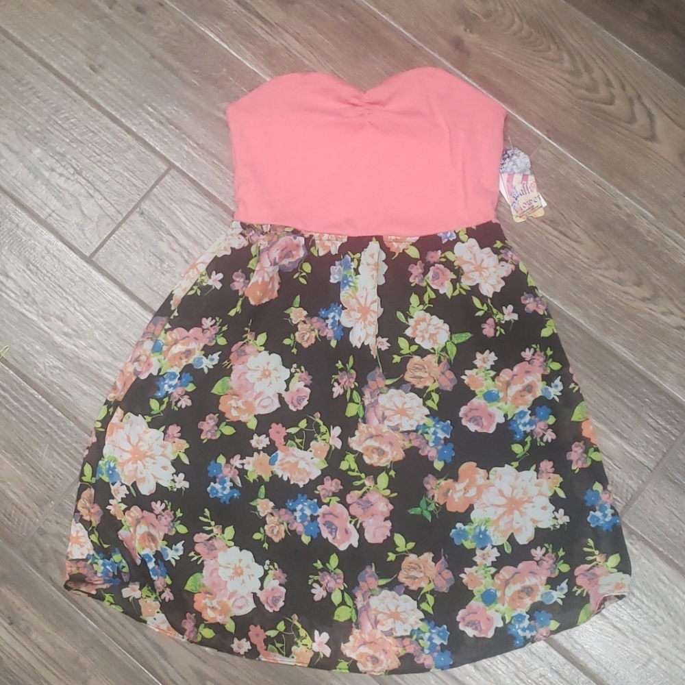 Wallflower Dress